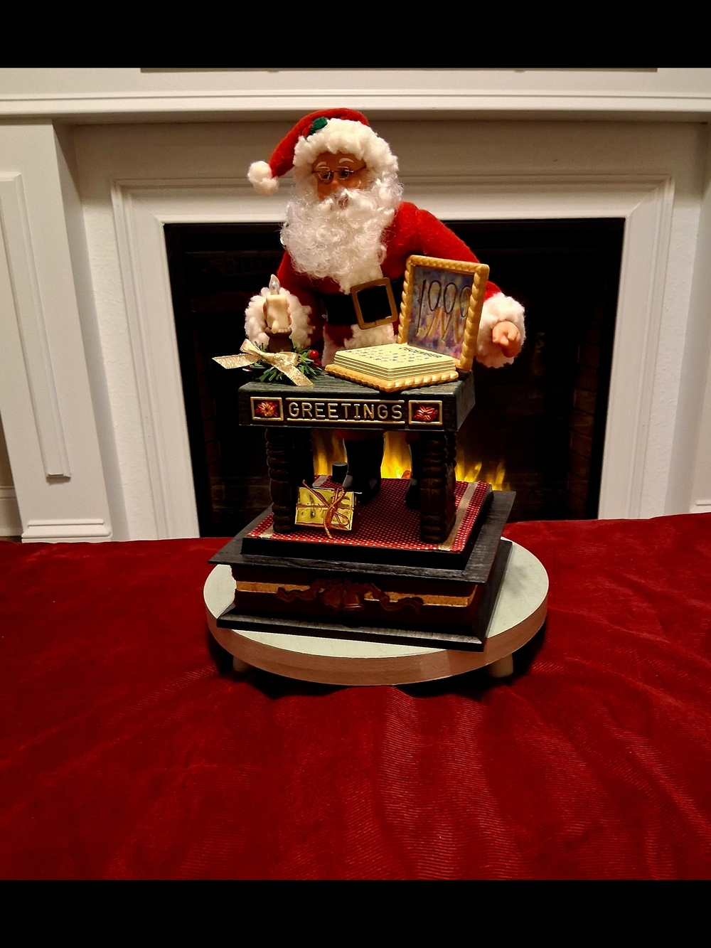 Vintage Festive Santa 'Greetings' Holiday Figurine - Red